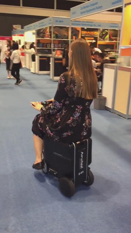 Airwheel SE3 Motorized Rideable Luggage